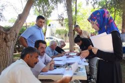 Ceylanpınar’a gelen öğretmenler güllerle karşılandı