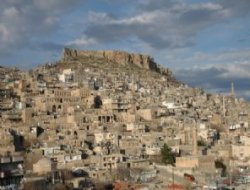 Mardin Kalesi'nin restorasyonu NATO'ya takıldı
