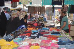 Bayram pazarıyla, bayram heyecanı başladı