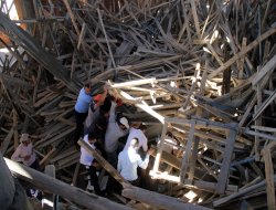 Li Midyadê îskeleya camîyê hilweşîya: 5 karker birîndar bûn