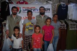 Avrupa Yetim-Der’den yetim çocuklara bayram yardımı