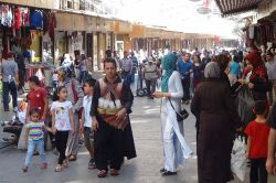 Yaşanan şiddet olayları bayram alış verişlerine de yansıdı