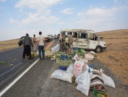 Li Sîwerekê mînîbûsa rêwîyan qulipt:21 birîndar