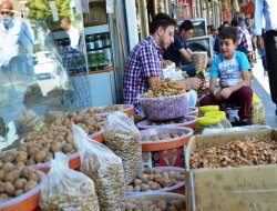 Aktarları bayram telaşı sardı