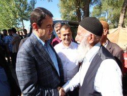 Ağrı Valisi köy muhtarları ile bir araya geldi