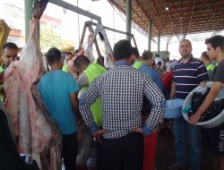 Gaziantepliler kurbanlarını kestirmek için hayır kurumlarını tercih etti