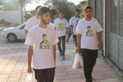 Yasinler Manisa sokaklarında kurban eti dağıttı