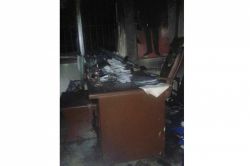 Tarsus'ta Muhtarlık Bürosu yakıldı