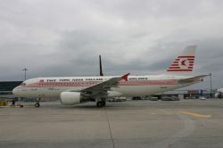 Sağanak yağış uçak seferlerini iptal ettirdi