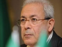 Burhan Xelyûn derbasî Sûriyê bû