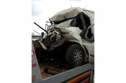 Mersin Adana karayolunda minibüs traktöre arkadan çarptı: 1 ölü video foto