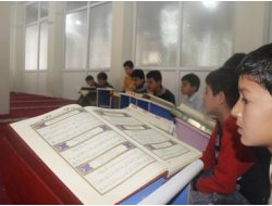 Çocuklarımızı Camiye Göndermekle Mükellefiz