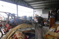 Bursa’da 2 evden 15 kamyon çöp çıktı