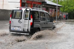 Meteorolojiden kuvvetli yağış uyarısı