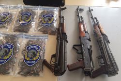 Şüpheli araçtan cephanelik çıktı