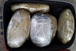 Diyarbakır’da bir otobüste uyuşturucu ele geçirildi