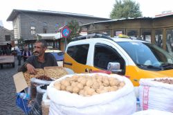 Ceviz üretimi düştü, fiyatlar yükseldi
