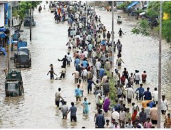 Hindistan'da Sel: 27 Ölü