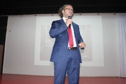Aksaray’da Etkili İletişim ve Beden Dili konferansı
