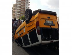 Diyarbakır’da ticari taksi takla attı: 1 yaralı