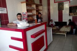 Van’da hırsızlar yine sadaka kutusu çaldı