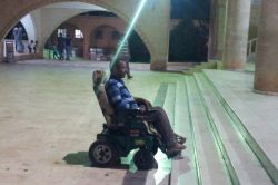 Engelliler camilerdeki engellerin kaldırılmasını istiyor