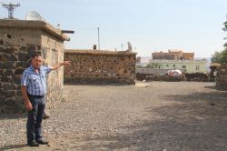 Bin nüfuslu mahallenin muhtarlık bürosu yok