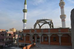 Batman’da yarım kalan cami yardım bekliyor