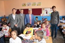 Milli Eğitim Müdürü okul ziyaretlerinde bulundu