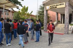 Batman’da yurt sorunu yaşayan öğrenciler eylem yaptı