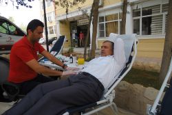 Meslek Yüksekokulu’ndan kan bağışı