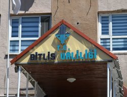 Akaryakıt çalarken suçüstü yakalandılar