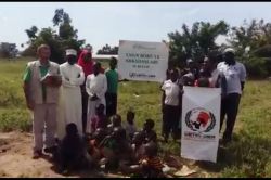 Afrika’da Yasin Börü adına su kuyusu açtırılıyor