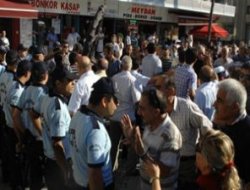 CHP'li ve MHP'li grup arasında kavga