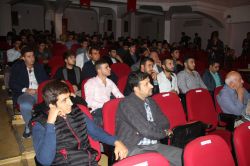 Mavera Derneği’nden gençlere yönelik konferans