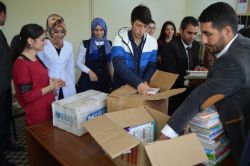 Bursa'dan Ağrılı öğrencilere kitap yardımı