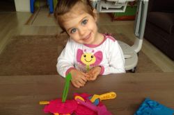 “Çocuklarınıza süslü bebek almayın”