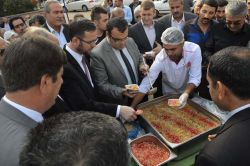 Hilvan’da aşure dağıtıldı