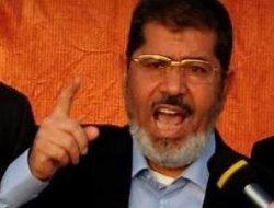 israilin Hakaret Reklamı Mursi`yi Harekete Geçirdi