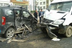 Diyarbakır’da trafik kazası: 2’si ağır 4 yaralı