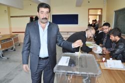 Batmanlılar oylarını kullanmaya başladı