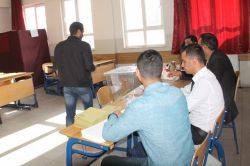 Van’da seçim sakin geçiyor