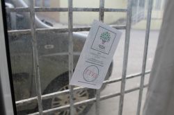 Şırnak’ta okul camında HDP çıkartmaları tepki topladı