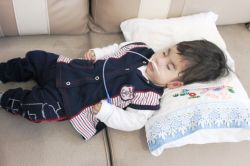 “Hidrosefali hastası bebek ölüme terk edildi”