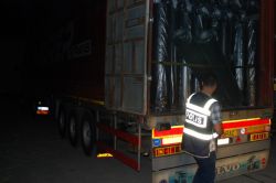 Gaziantep’te 50 bin paket kaçak sigara ele geçirildi