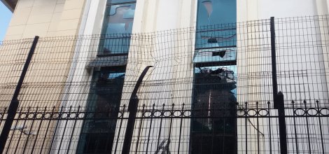 Cizre’de adliye binasına roketatarlı saldırı