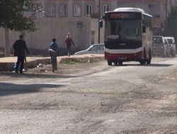Li Diyarbekirê otobusên şaredarîyê rêwîyên bi çarşef hilnagirin