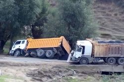 Batman’da iki kamyon çarpıştı:1 yaralı