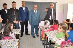 Batman Milli Eğitim Müdürü okulları ziyarete devam ediyor