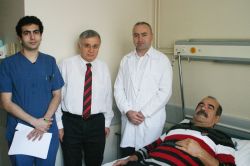 Sırt bölgesinden dev bir tümör çıkarıldı